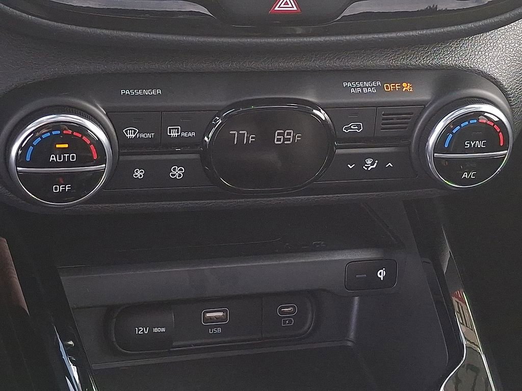 Certified 2023 Kia Soul GT-Line image 21