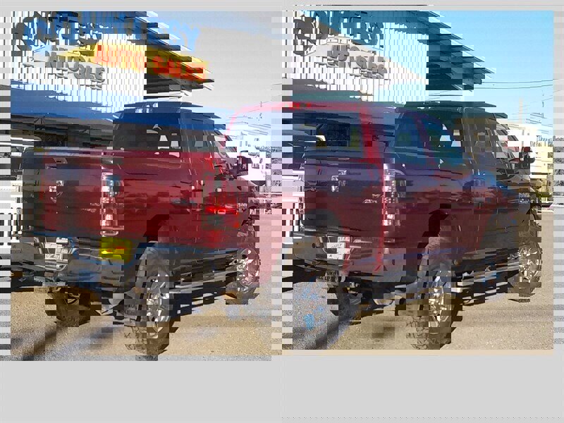 Used 2018 RAM 2500 Tradesman w/ Chrome Appearance Group image 7