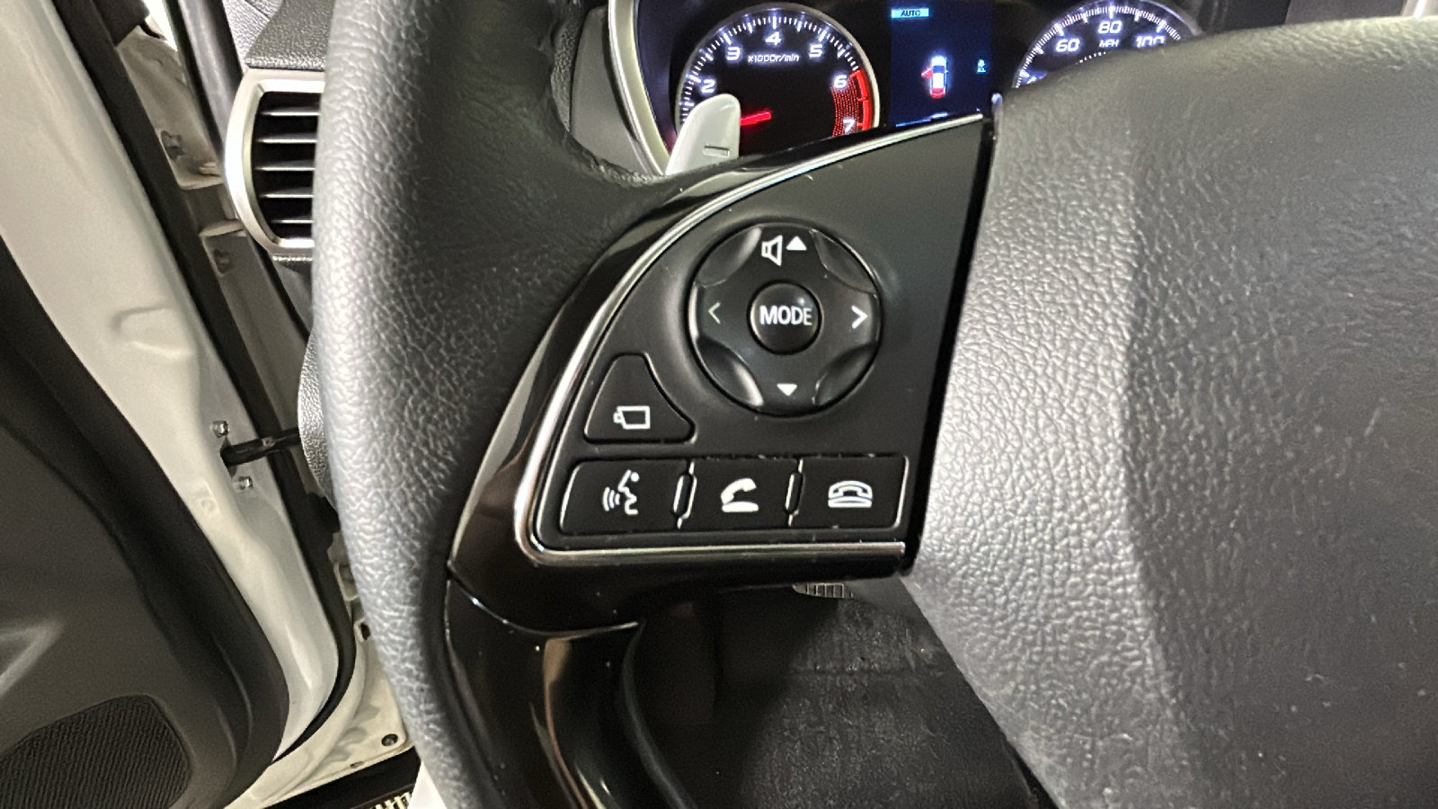 Used 2018 Mitsubishi Eclipse Cross SEL AWD/4WD image 15