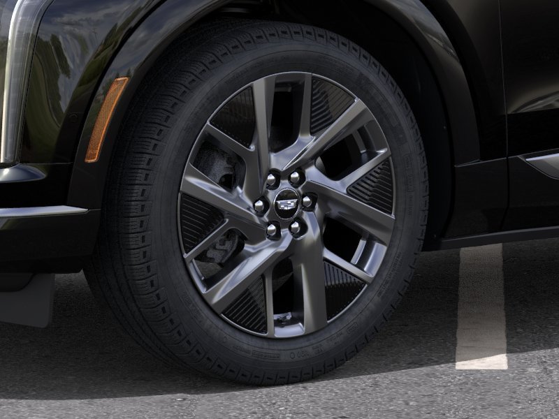 New 2026 Cadillac Optiq Luxury 2 RWD image 10