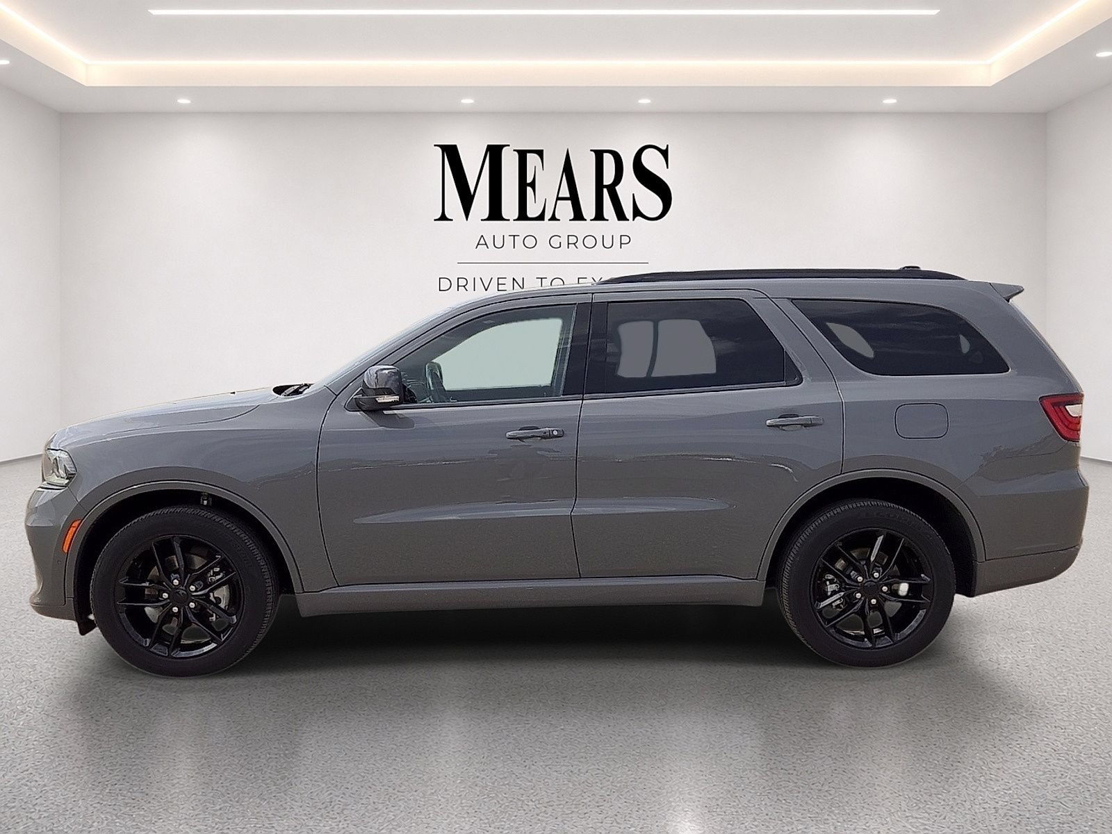 Used 2025 Dodge Durango GT AWD/4WD image 2