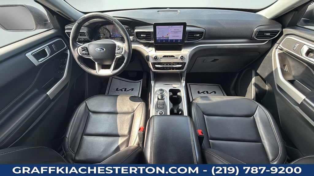 Used 2021 Ford Explorer XLT w/ Equipment Group 202A AWD/4WD image 45