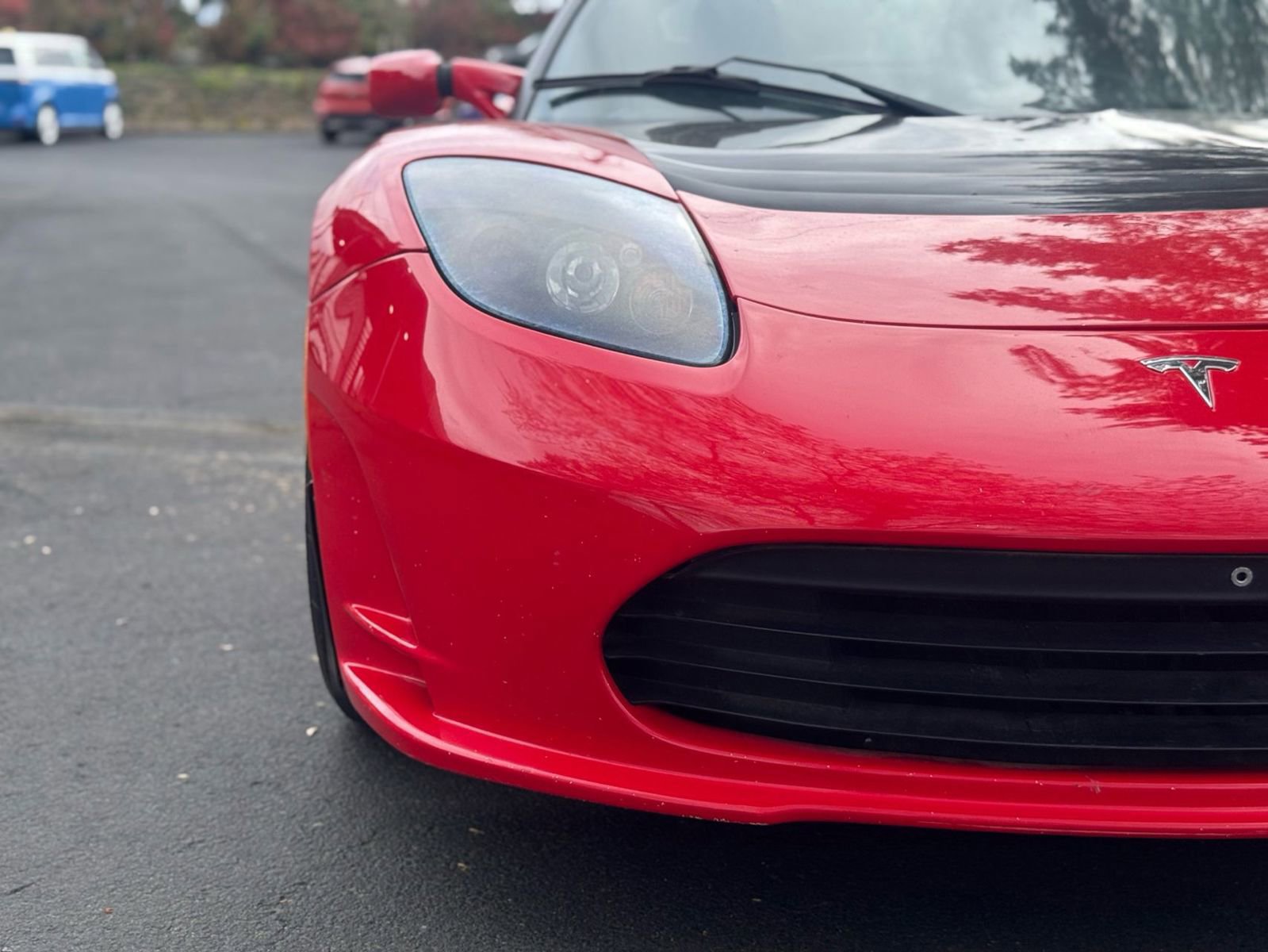 Used 2010 Tesla Roadster RWD image 2