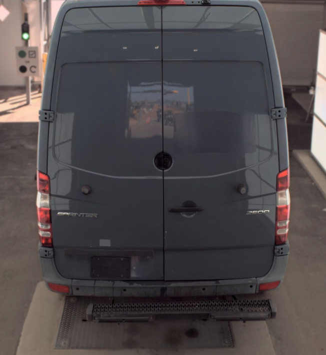 Used 2018 Mercedes-Benz Sprinter 2500 image 3