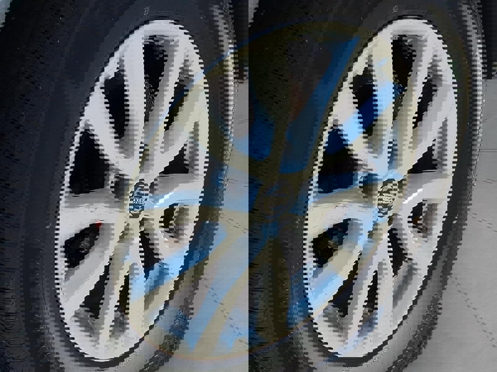 Used 2019 Nissan Rogue SV image 6