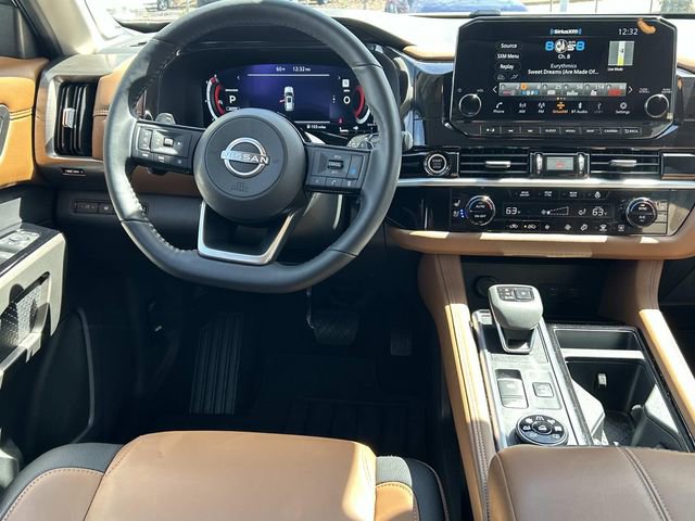 Used 2024 Nissan Pathfinder Platinum w/ Cargo Package image 25