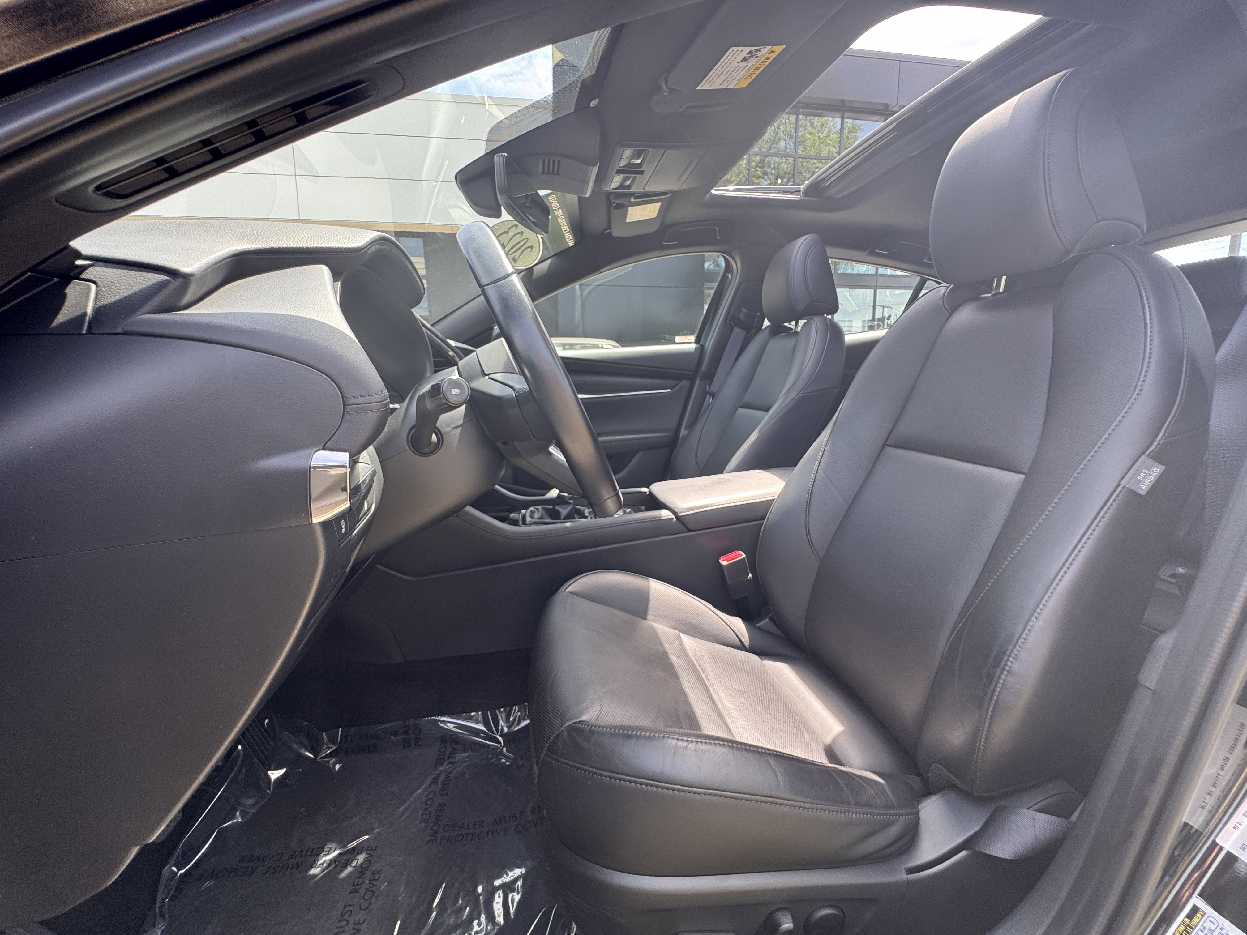 Used 2023 MAZDA MAZDA3 s FWD image 4