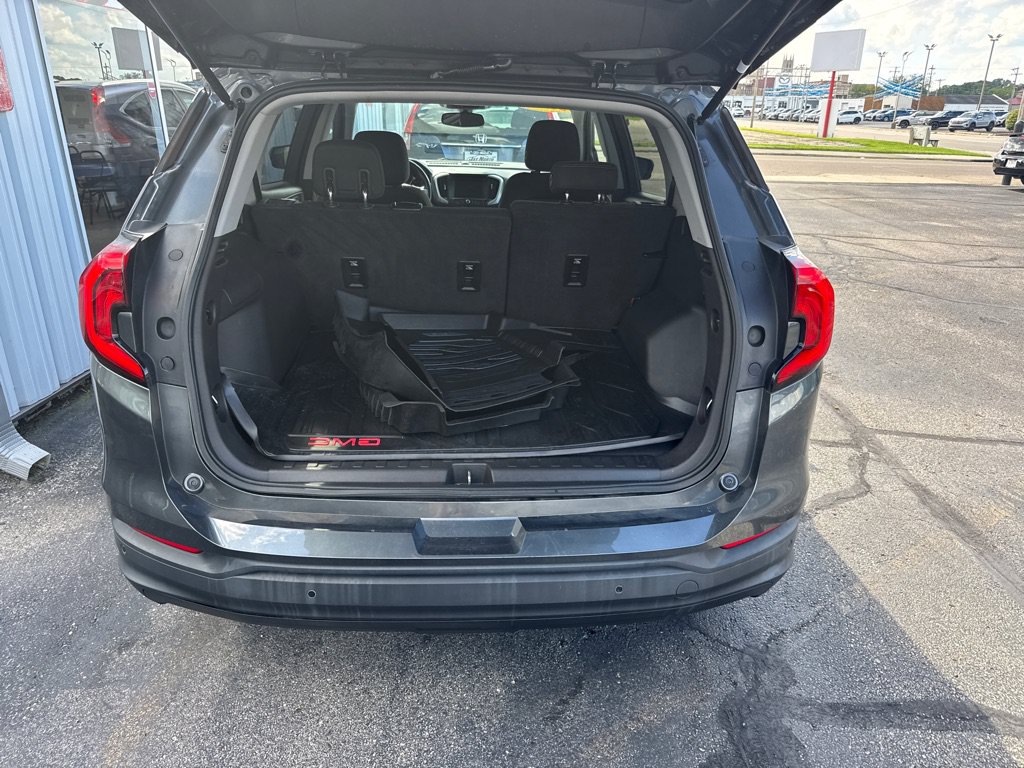 Used 2019 GMC Terrain SLE w/ Driver Convenience Package FWD image 7
