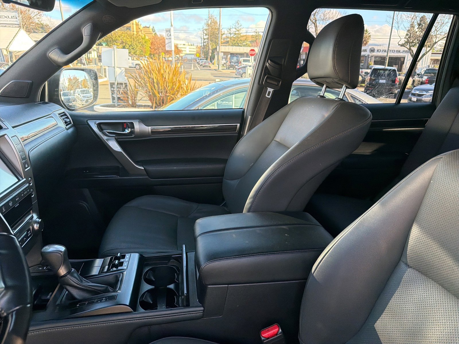 Used 2020 Lexus GX 460 Premium image 6