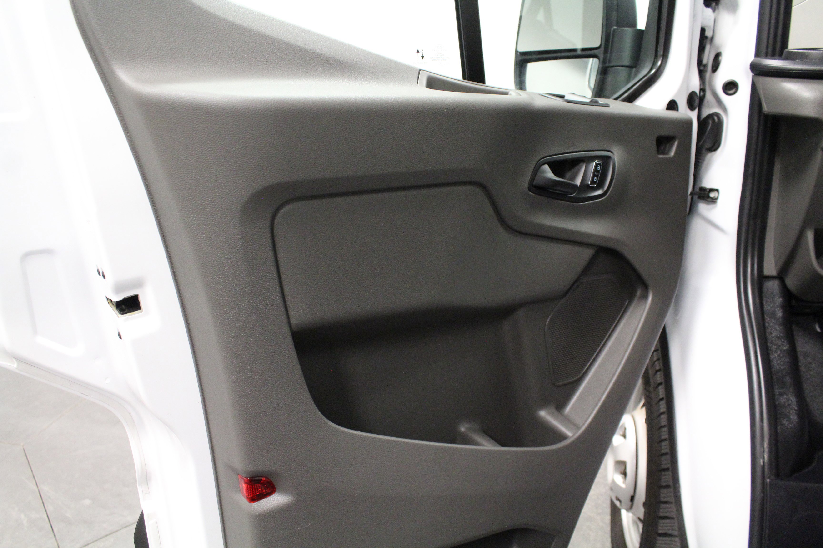 Used 2024 Ford Transit 350 XL image 11