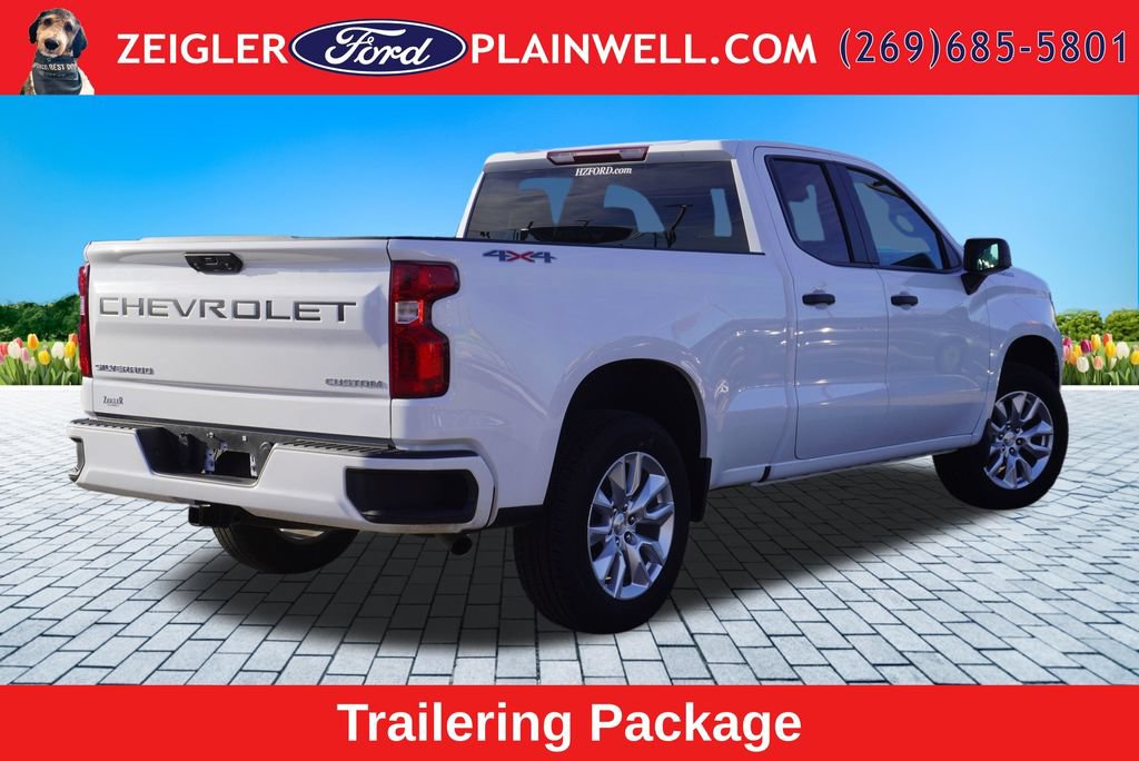 Used 2023 Chevrolet Silverado 1500 Custom AWD/4WD image 5