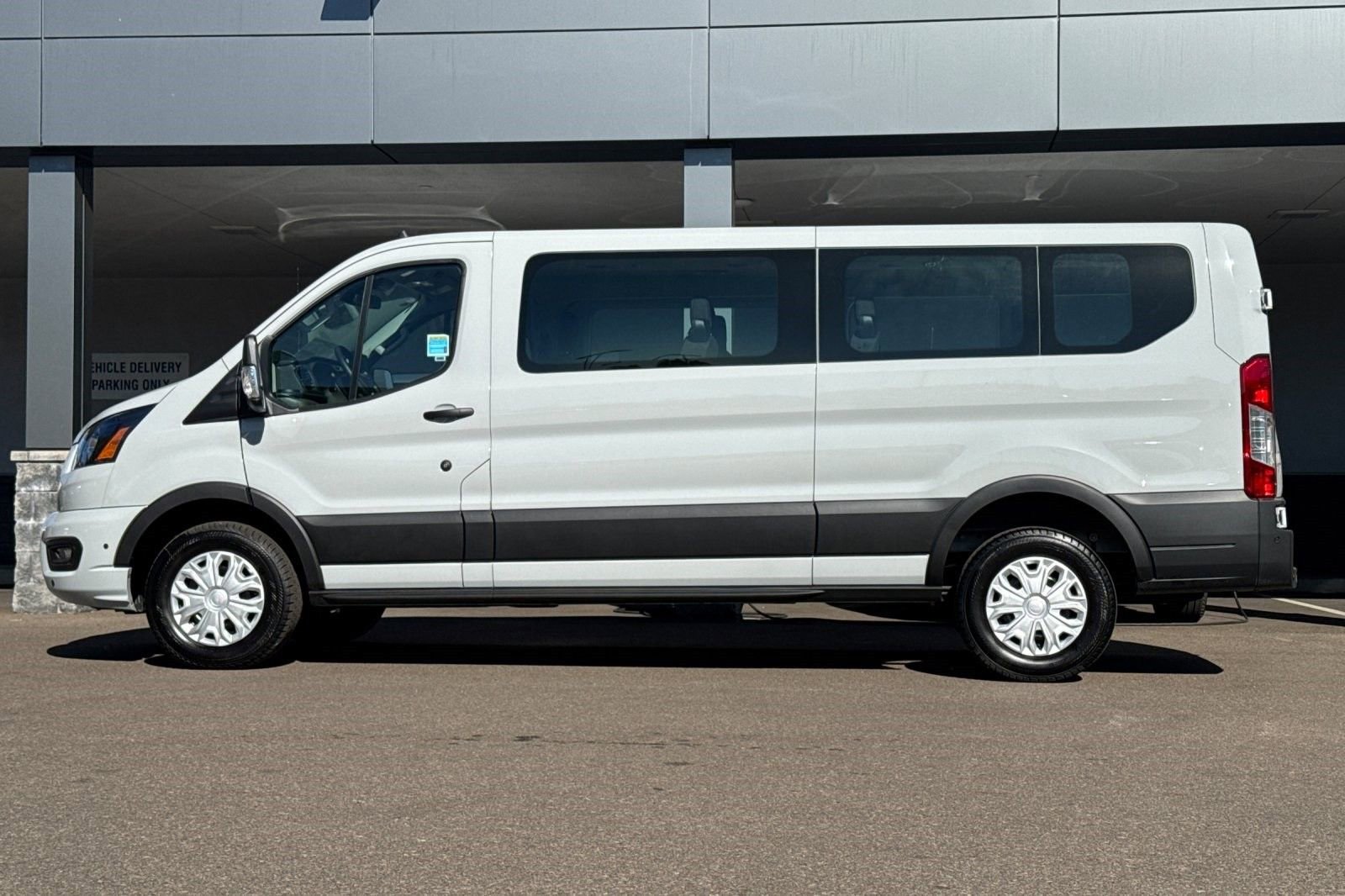 Used 2024 Ford Transit 350 XLT RWD image 6