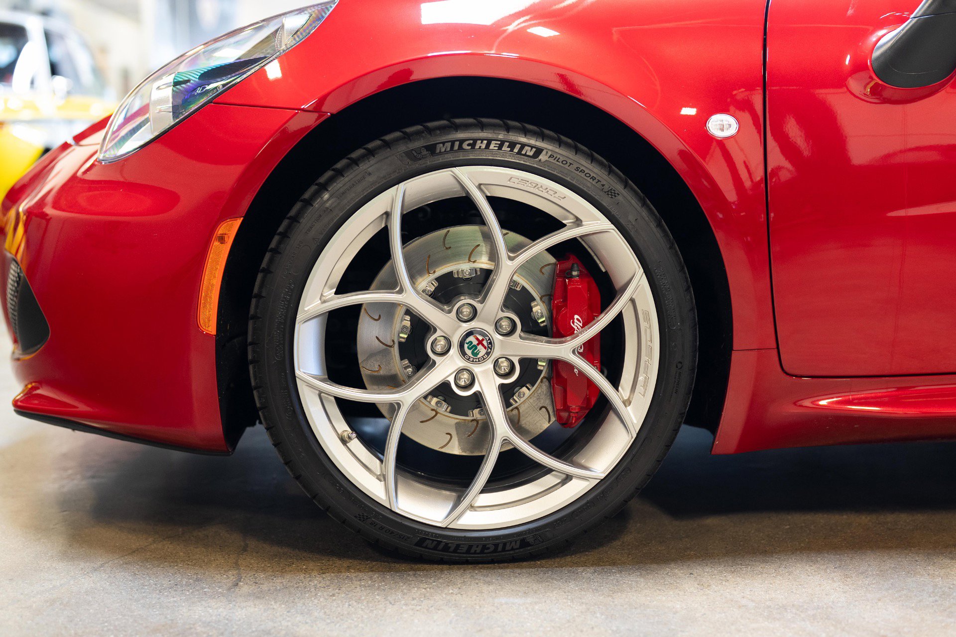 Used 2018 Alfa Romeo 4C Spider w/ Convenience Group - Spider image 22