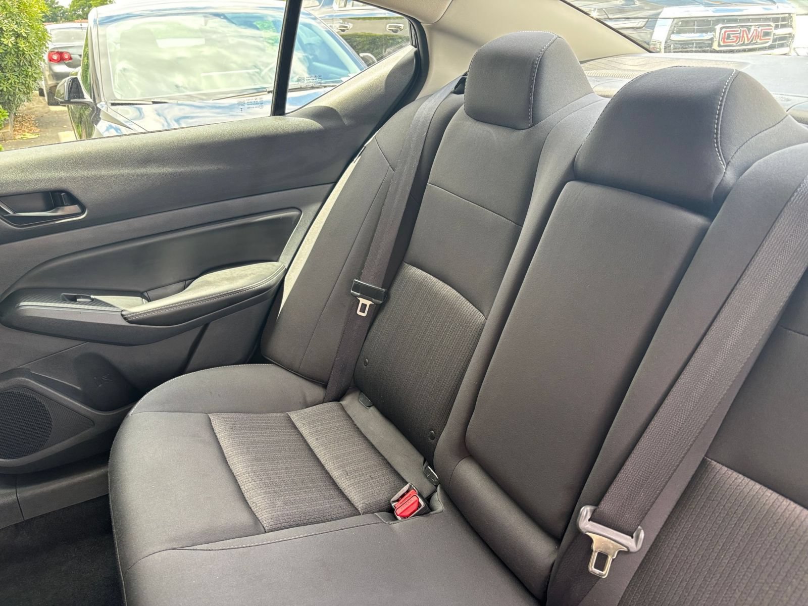 Used 2025 Nissan Altima 2.5 SV FWD image 40