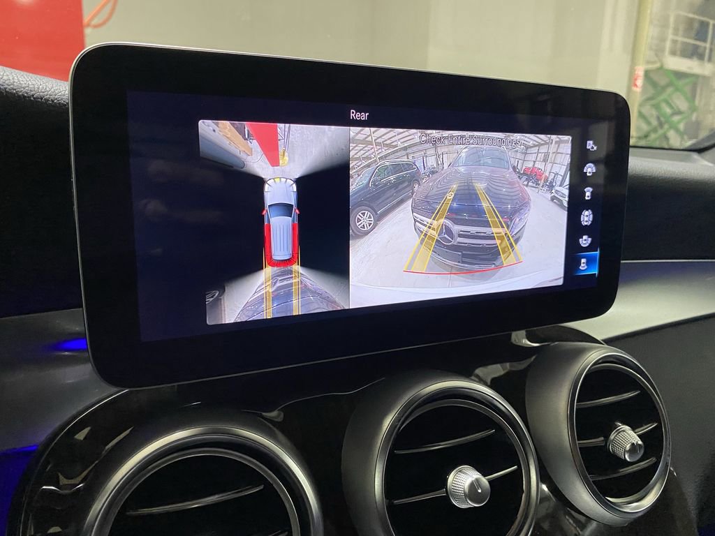 Used 2022 Mercedes-Benz GLC 300 4MATIC w/ Driver Assistance Package image 6