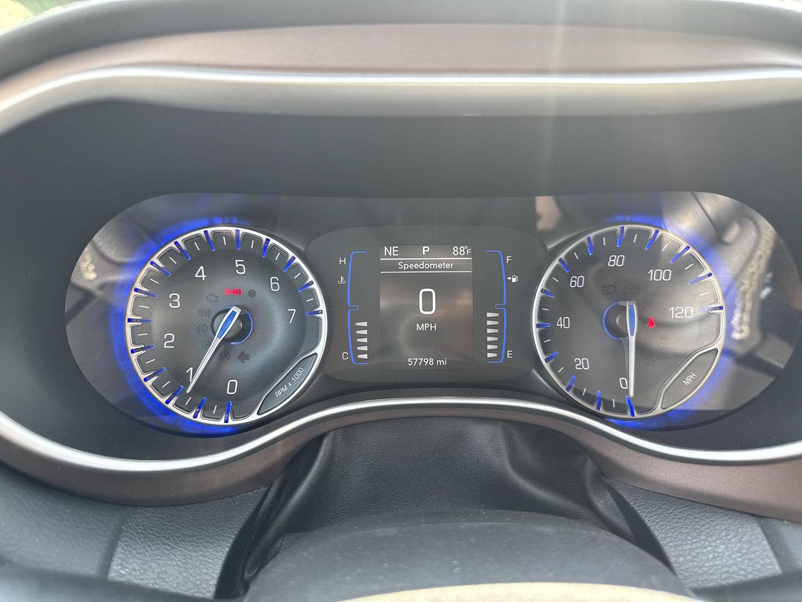 Used 2023 Chrysler Voyager LX FWD image 31