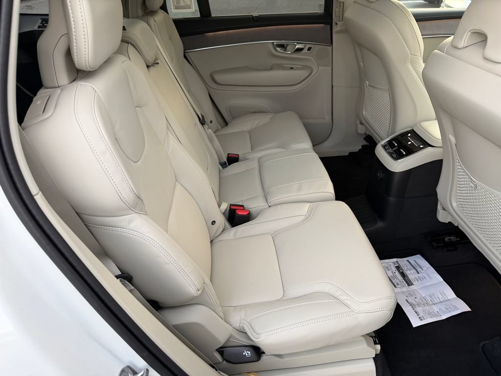 New 2026 Volvo XC90 T8 Ultra AWD/4WD image 11