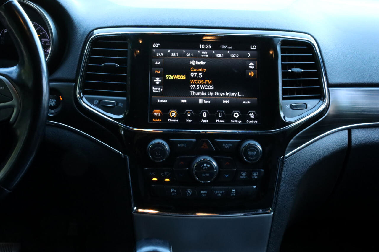 Used 2021 Jeep Grand Cherokee Limited image 35