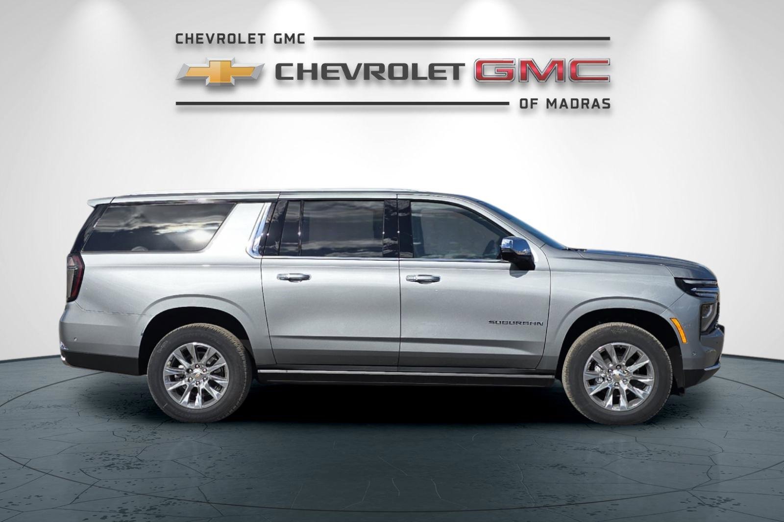 New 2026 Chevrolet Suburban Premier image 2