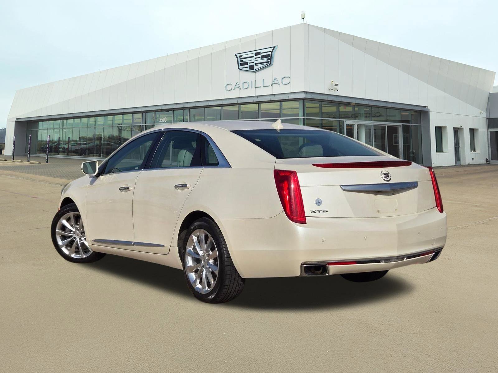 Used 2013 Cadillac XTS Premium FWD image 4