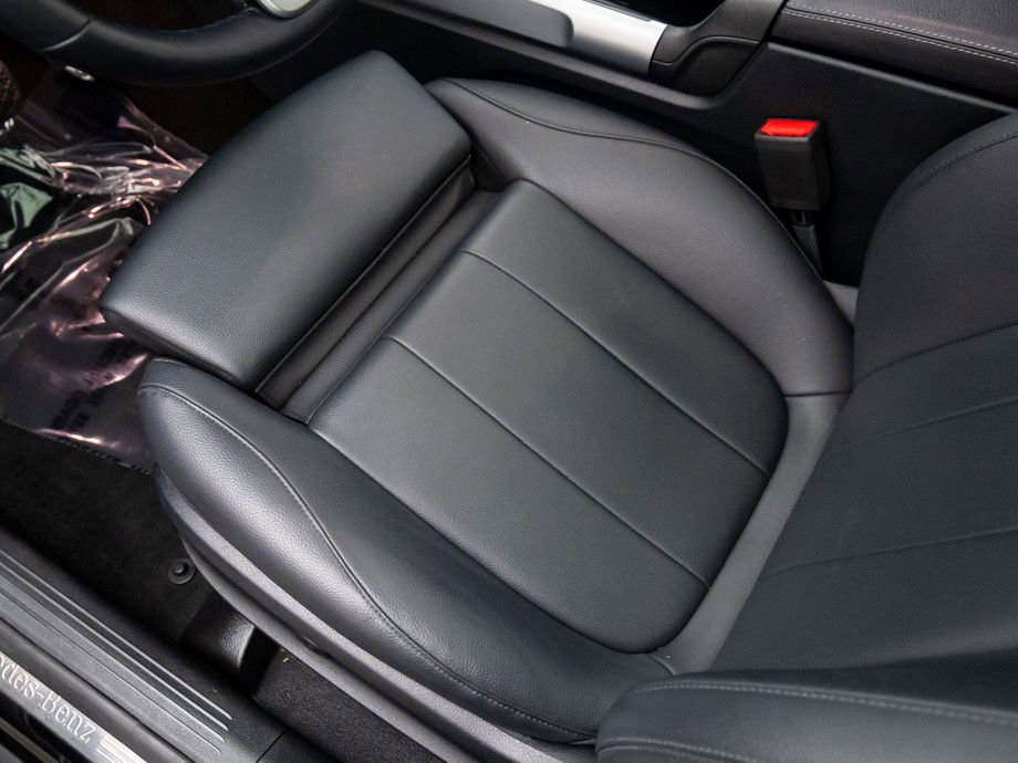 Used 2023 Mercedes-Benz GLB 250 4MATIC image 16