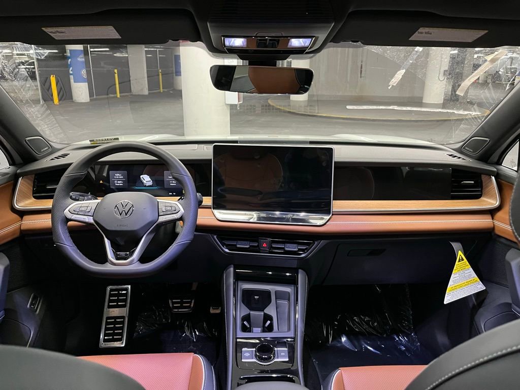 New 2026 Volkswagen Tiguan SEL R-Line image 7