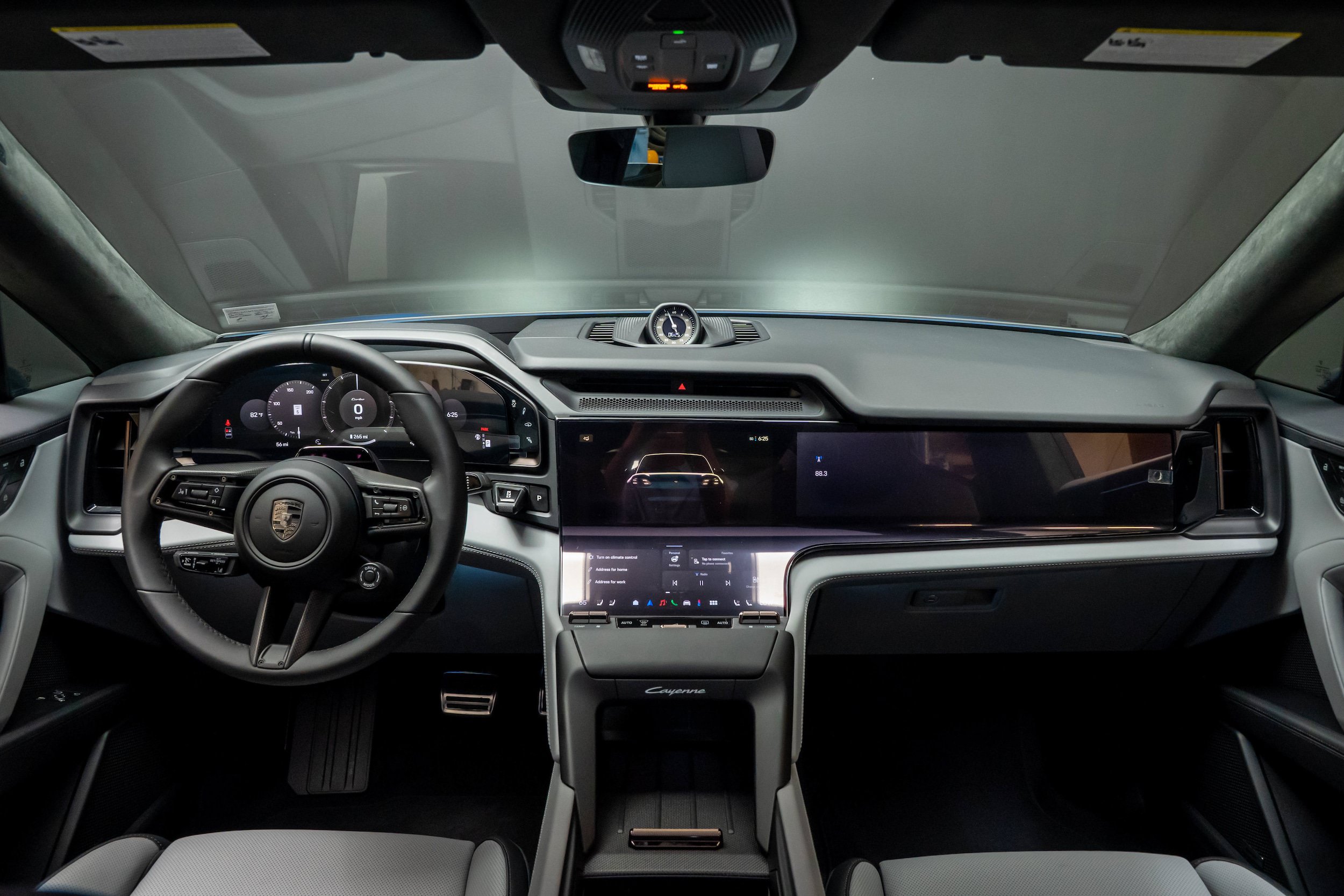 New 2026 Porsche Cayenne Turbo AWD/4WD image 26