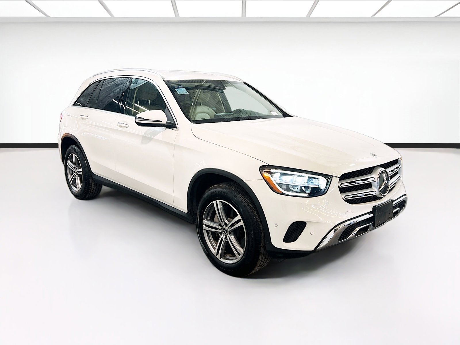 Used 2021 Mercedes-Benz GLC 300 image 3
