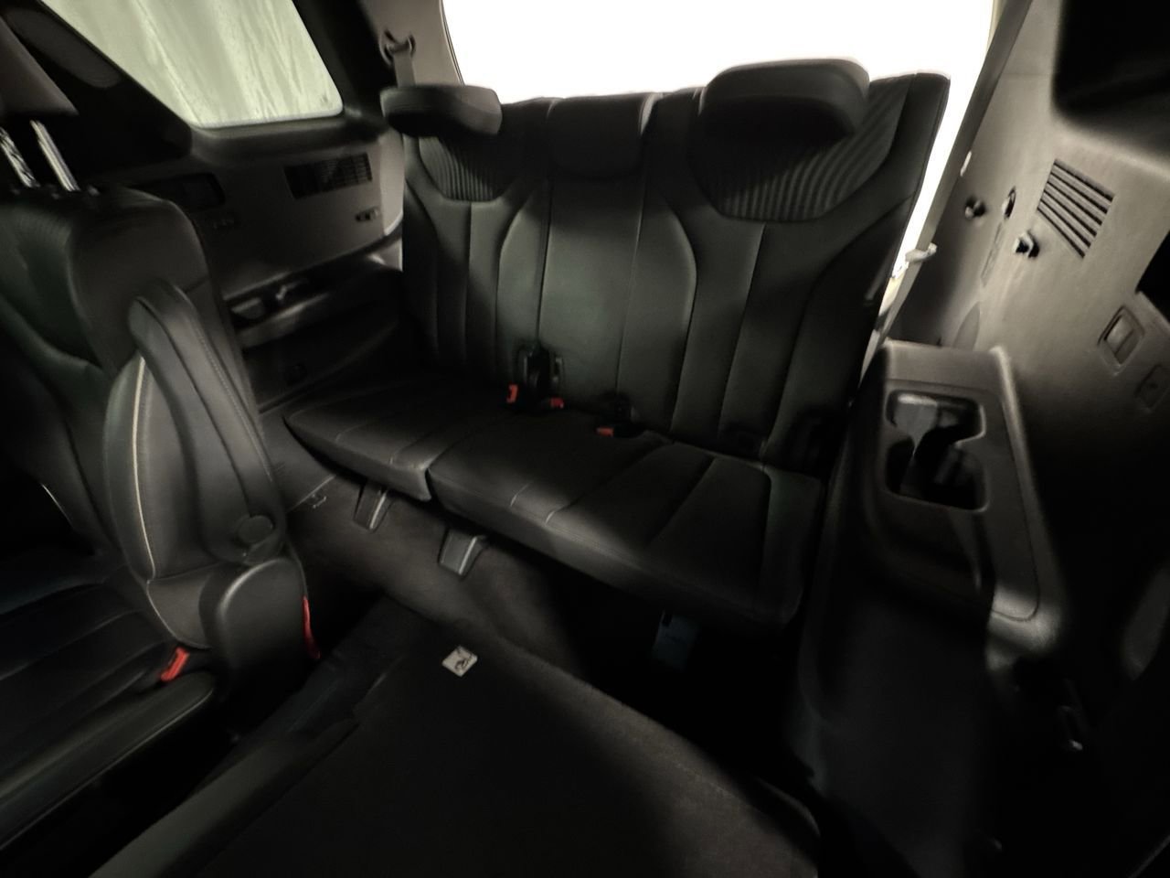 Used 2024 Hyundai Palisade Calligraphy image 33
