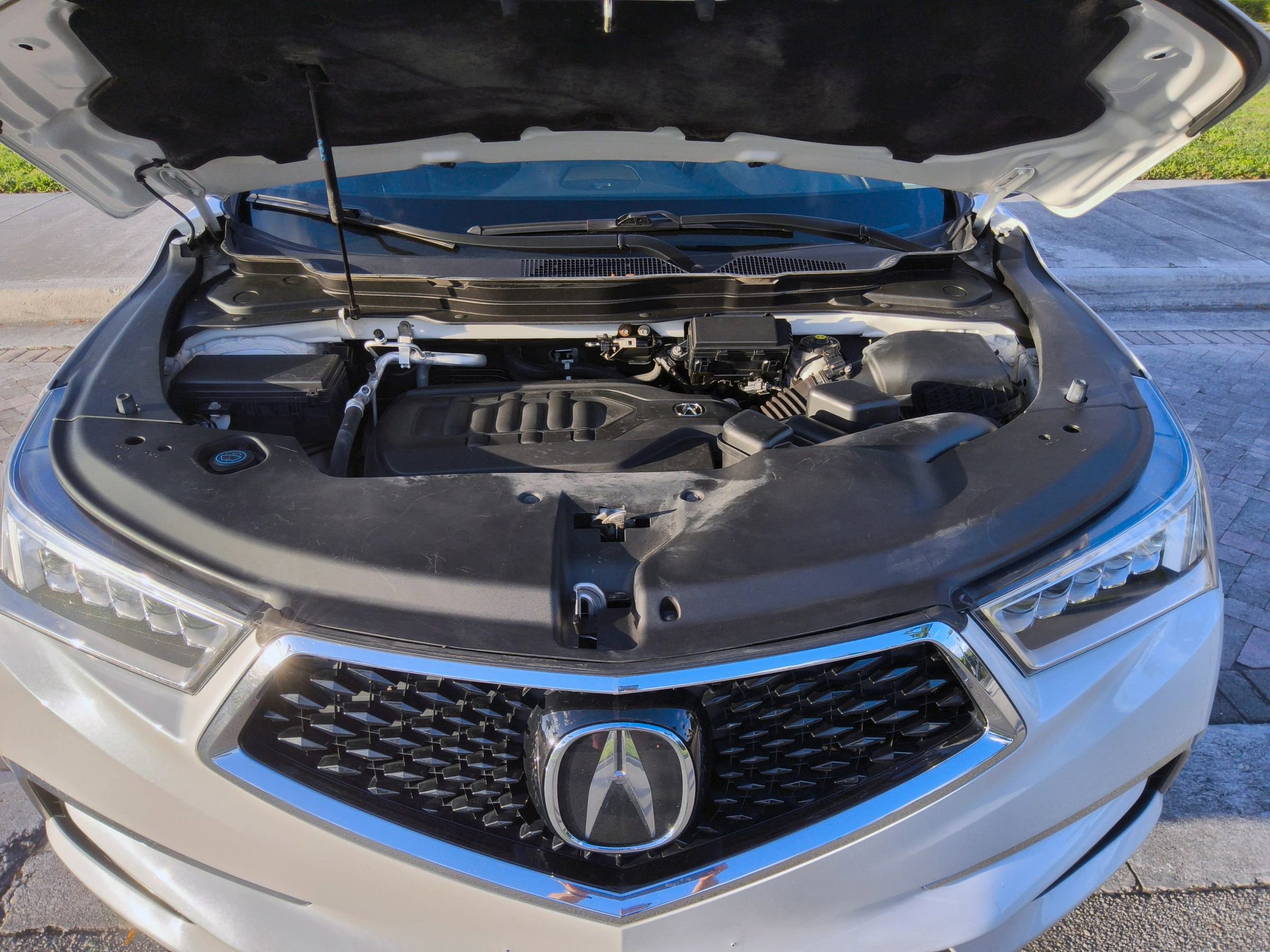 Used 2020 Acura MDX SH-AWD image 43