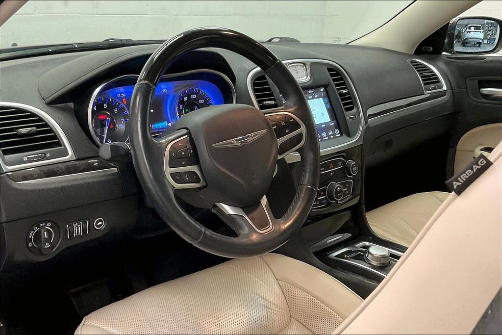 Used 2018 Chrysler 300 Limited w/ Light Group image 13