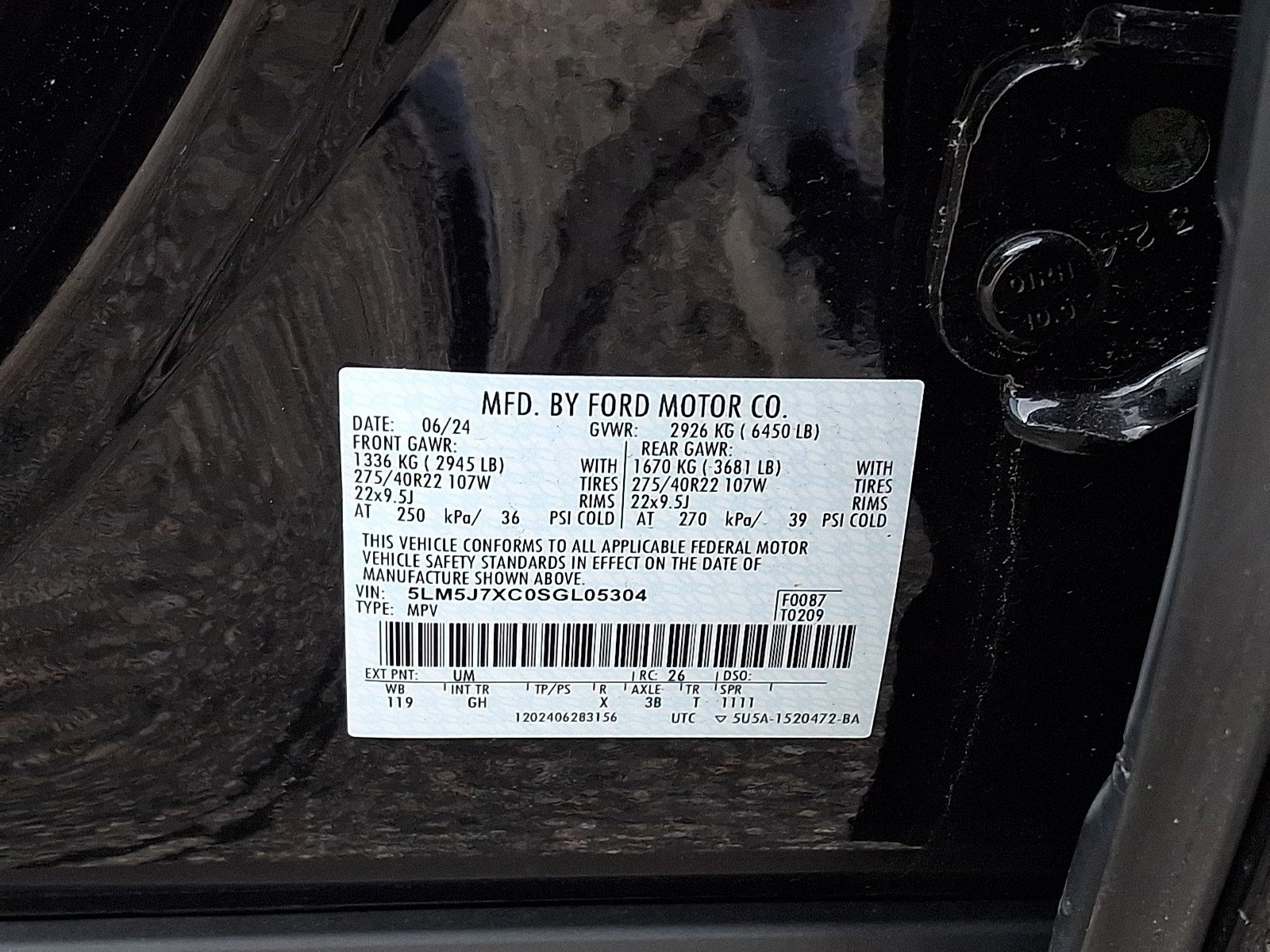 Certified 2025 Lincoln Aviator Reserve w/ Equipment Group 201A image 26