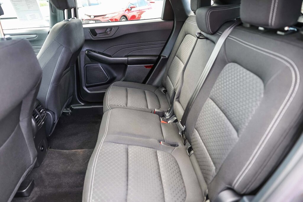 Used 2025 Ford Escape Active image 8