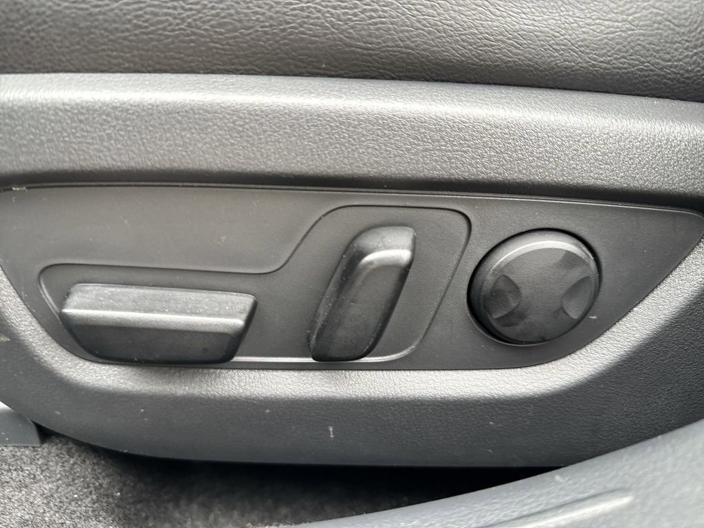 Used 2025 MAZDA CX-50 2.5 Hybrid w/ Preferred Pkg AWD/4WD image 12