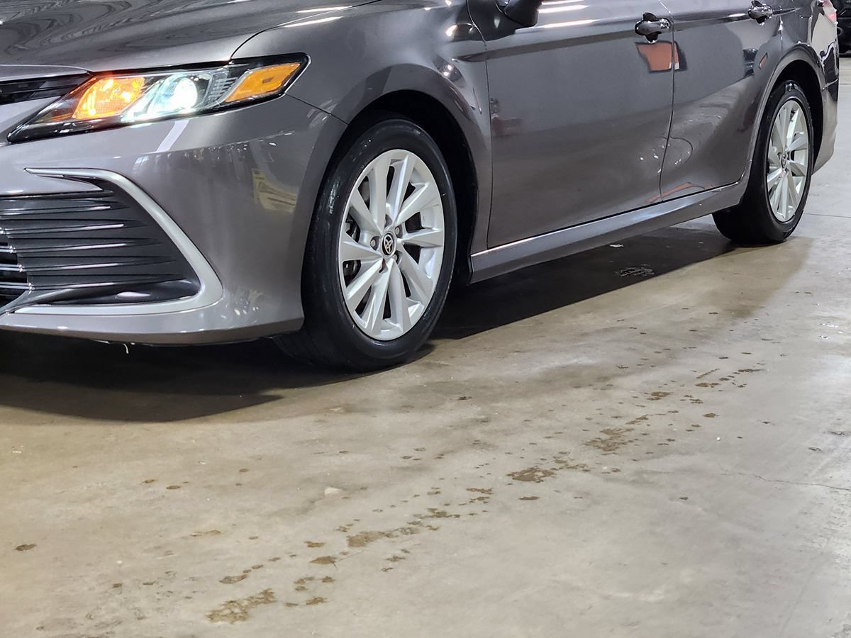 Used 2023 Toyota Camry LE FWD image 17