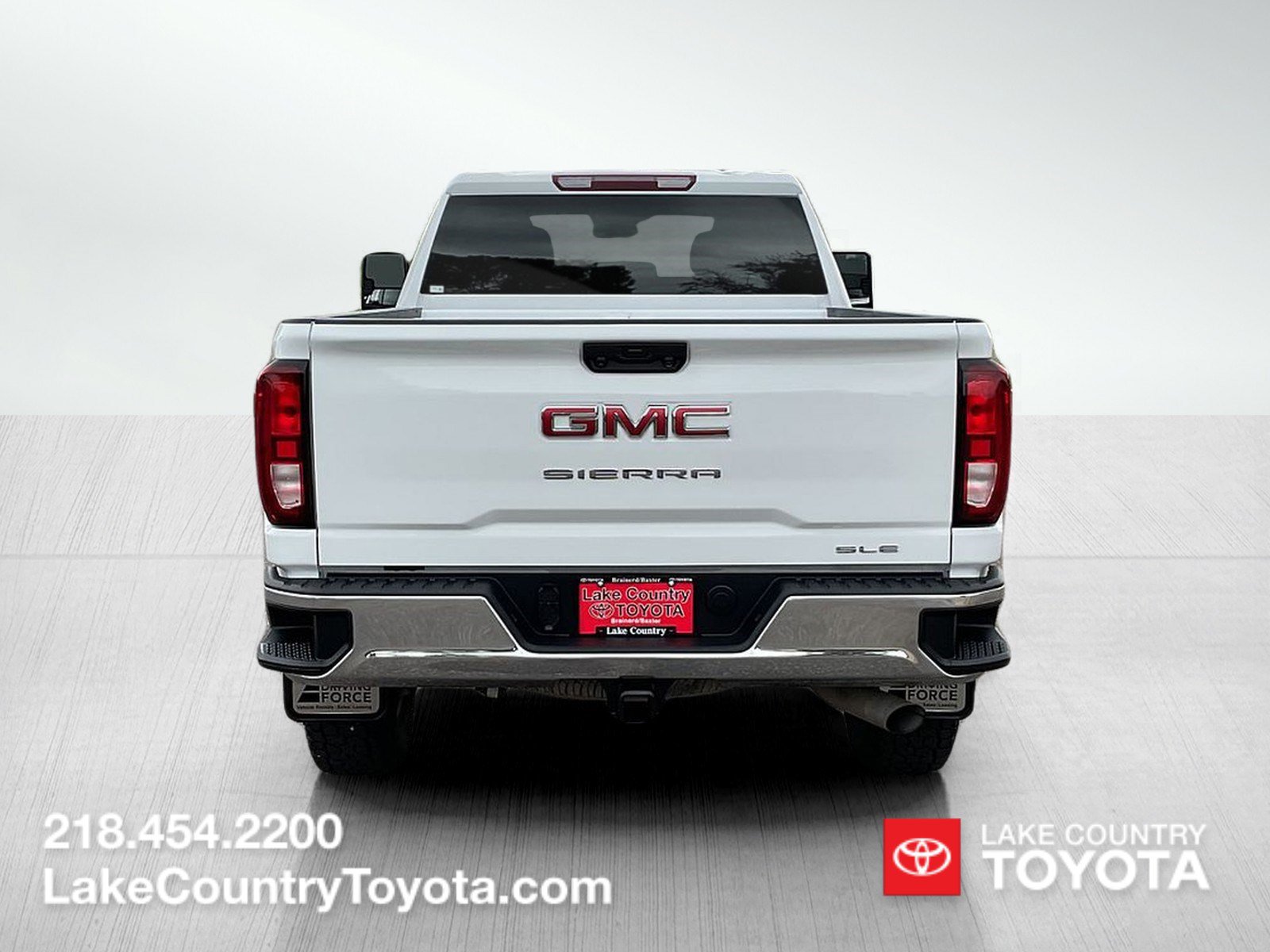Used 2025 GMC Sierra 3500 SLE w/ SLE Convenience Package AWD/4WD image 4