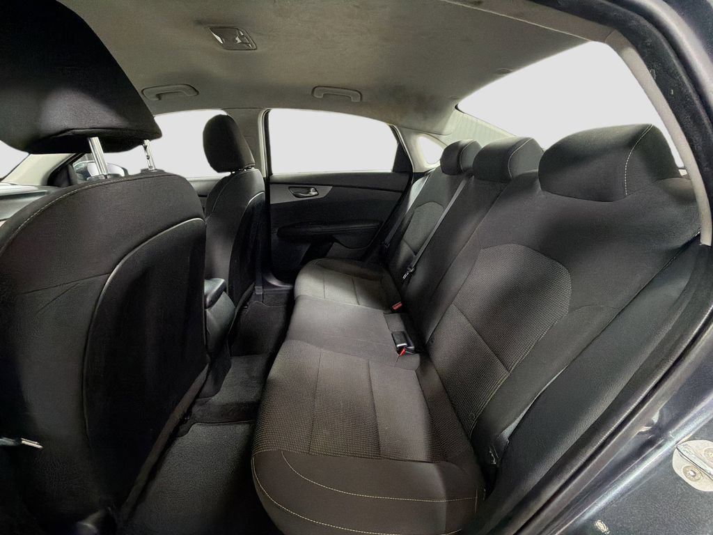 Used 2020 Kia Forte LXS FWD image 23