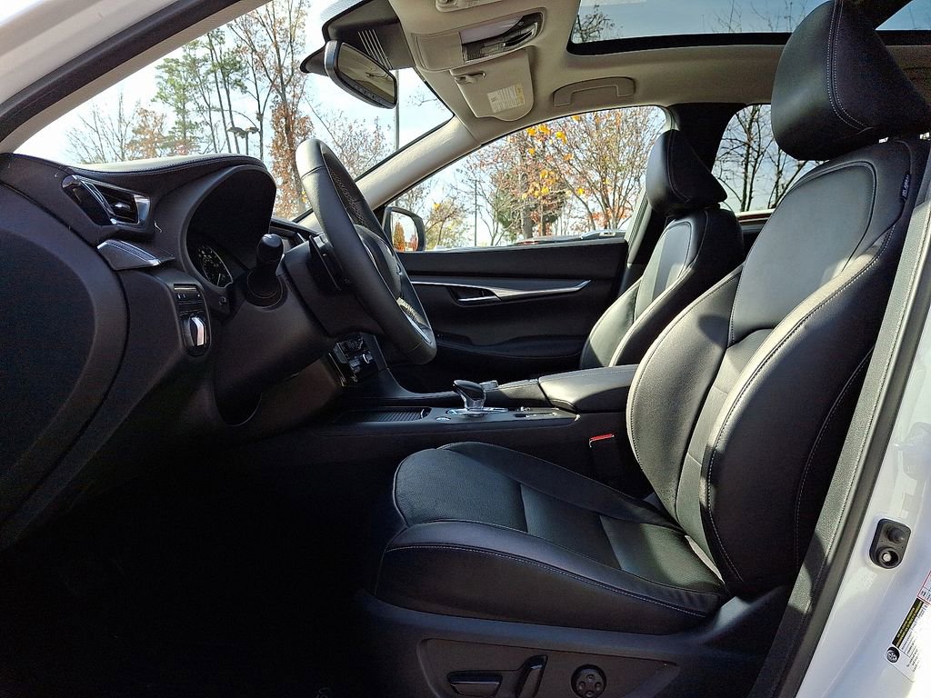 Used 2022 INFINITI QX50 Luxe image 13