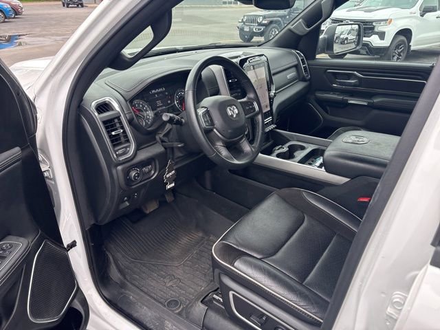 Used 2023 RAM 1500 Laramie AWD/4WD image 16