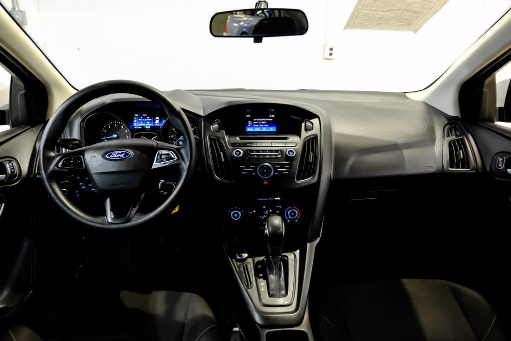 Used 2017 Ford Focus SE FWD image 14