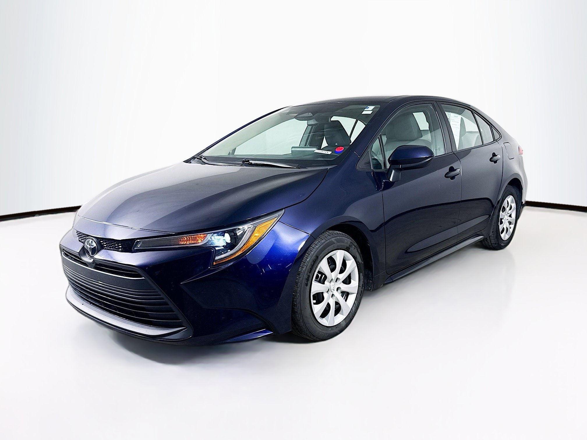 Used 2024 Toyota Corolla LE FWD image 4