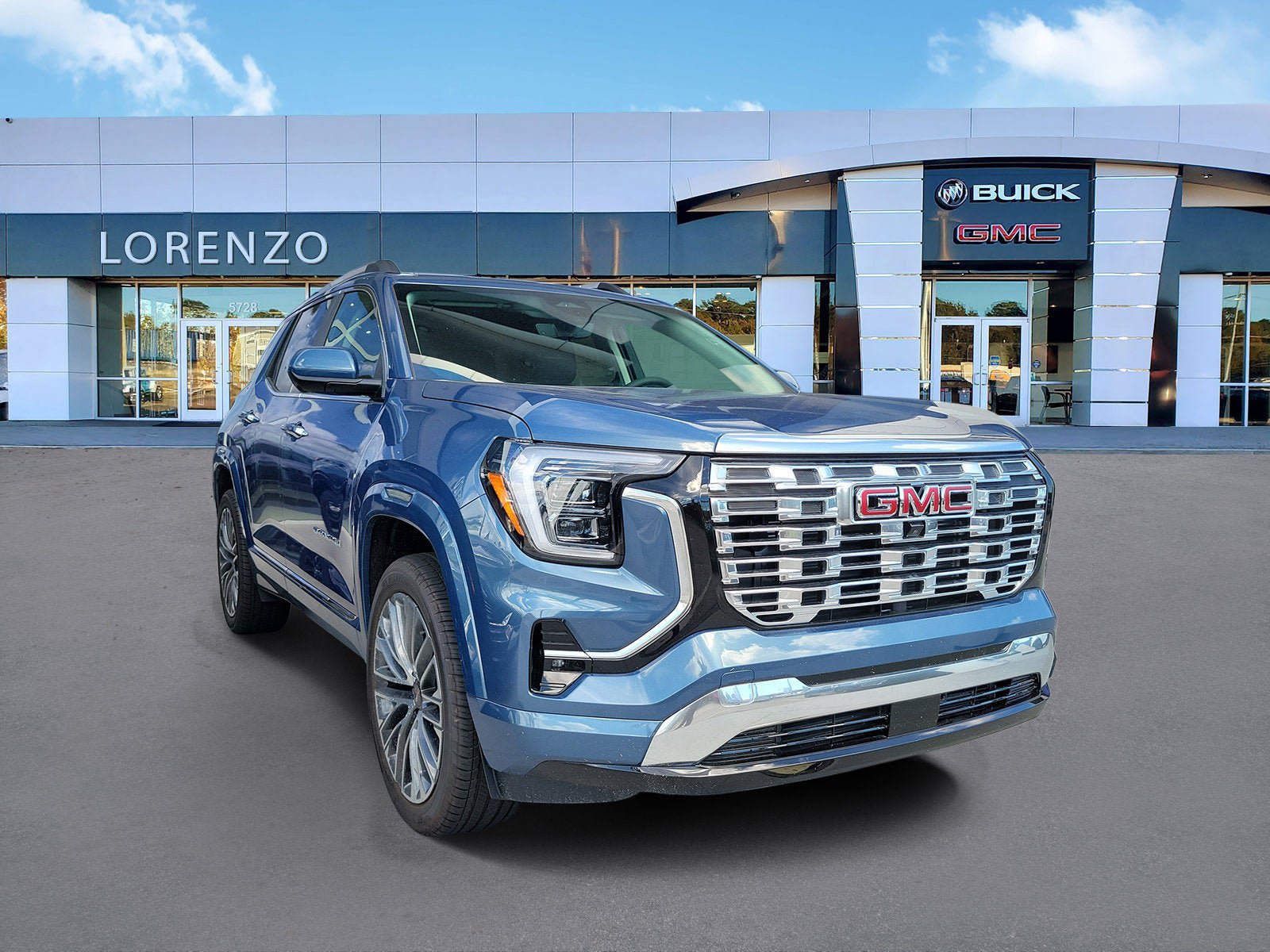 New 2027 GMC Terrain Denali w/ LPO, Floor Liner Package AWD/4WD image 3