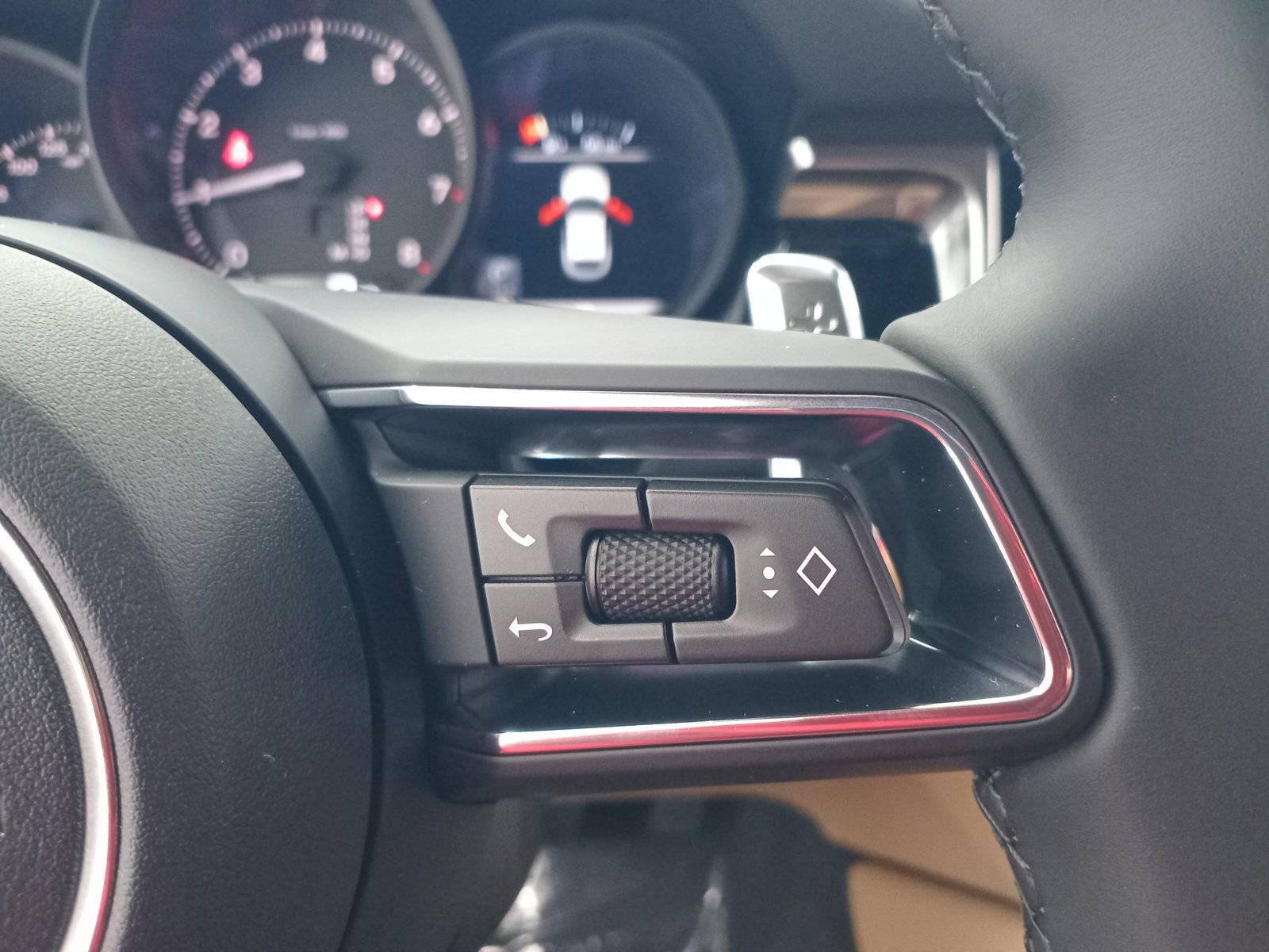 New 2026 Porsche Macan image 22