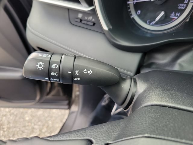 Used 2021 Toyota Highlander XLE FWD image 26