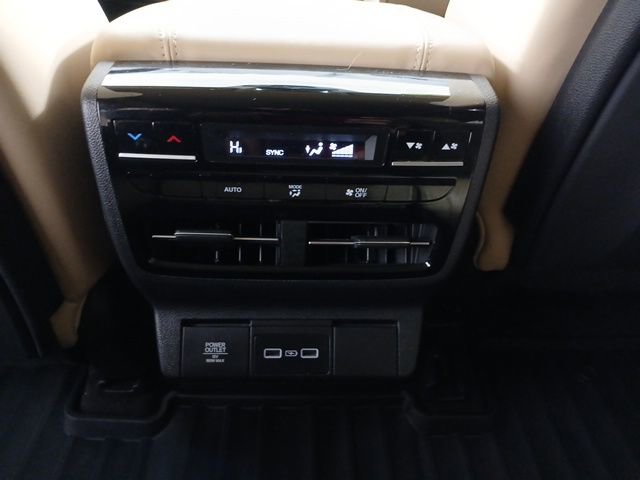 Used 2024 Acura MDX SH-AWD w/ Technology Package image 15