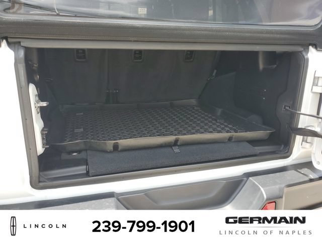 Used 2019 Jeep Wrangler Unlimited Sahara AWD/4WD image 22