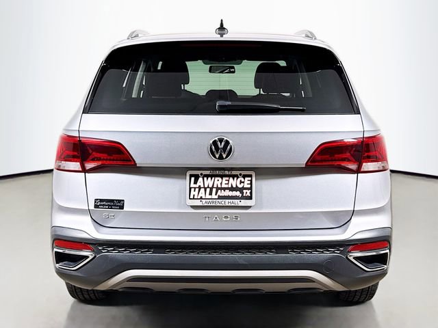 Used 2022 Volkswagen Taos SE image 5