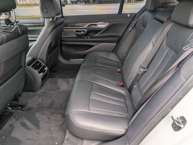 Used 2017 BMW 740i RWD image 23