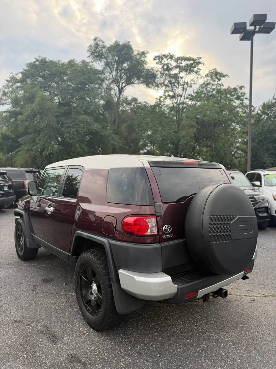 Used 2007 Toyota FJ Cruiser 4WD image 3