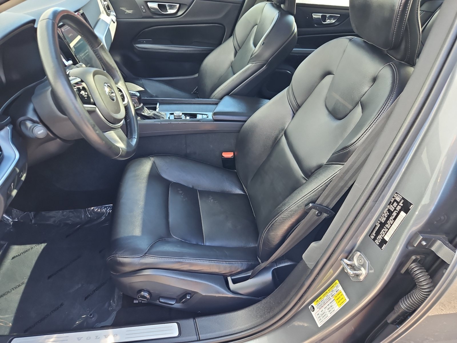 Used 2019 Volvo S60 T5 Momentum FWD image 9